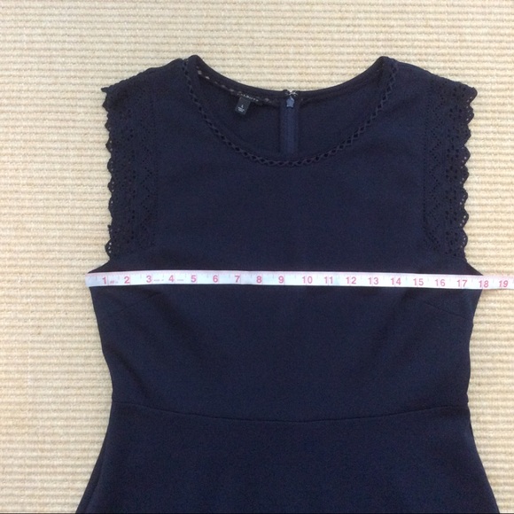 Talbots Navy Dress w/ Eyelet Trim - L - Picture 8 of 13